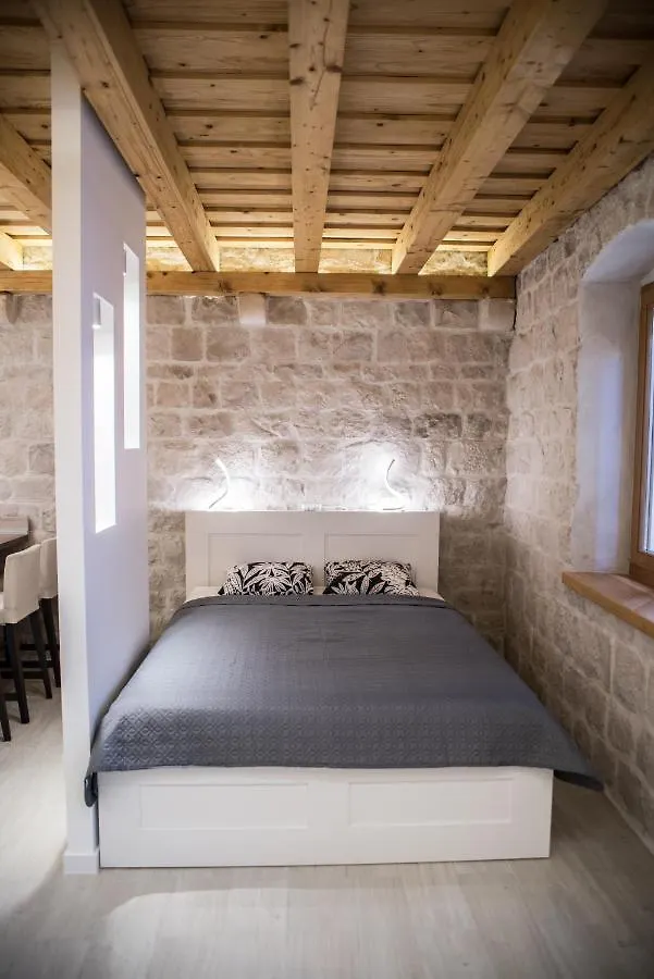 Aparthotel Limestone Heritage House Trogir
